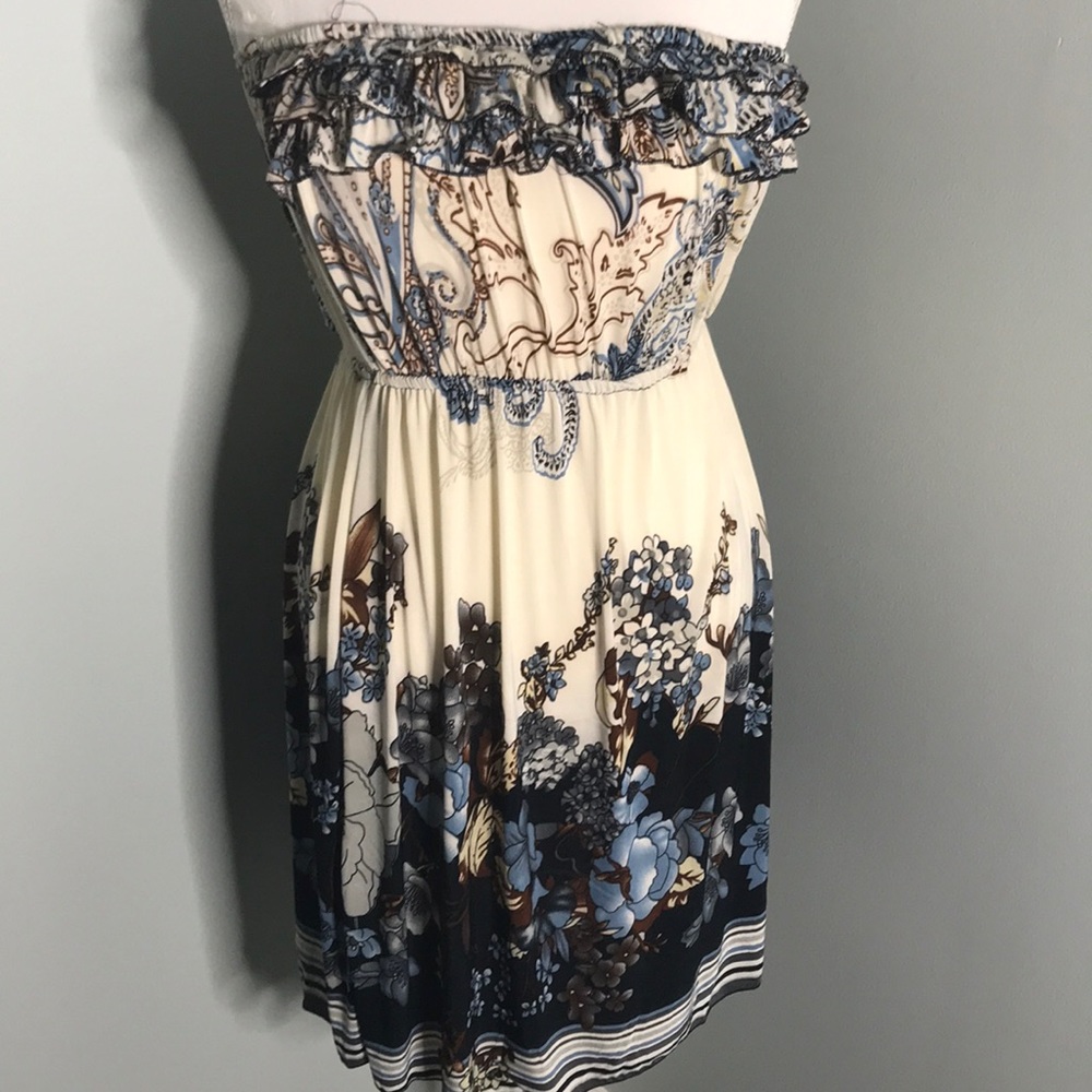 Strapless dress